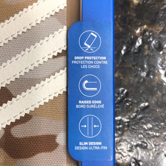 Adidas iPhone 11 Three Stripes Camo Snap Case NEW - Picture 10 of 10